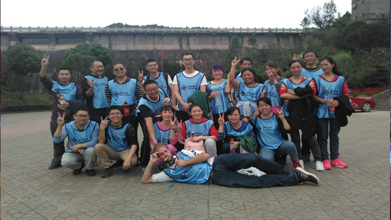 熔炼团队，共创未来